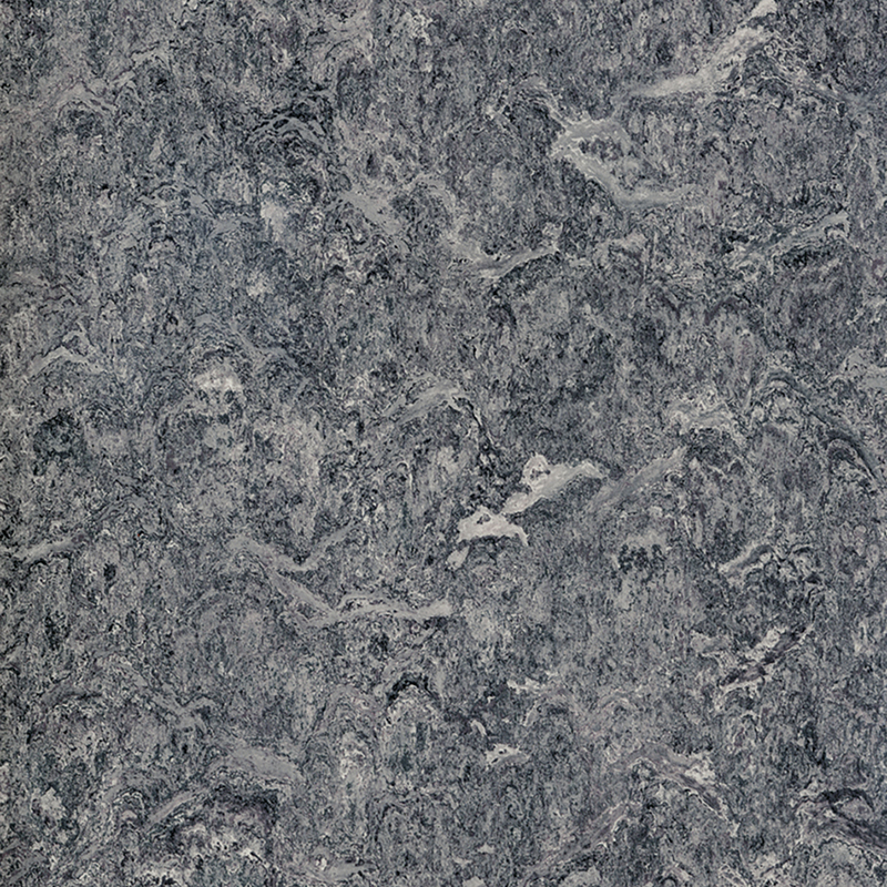 Leke direnci ve düşük maliyetli heterojen zemin kaplaması